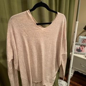 Hyped unicorn size S/M tan light weight sweater back longer than front, 3/4 sl